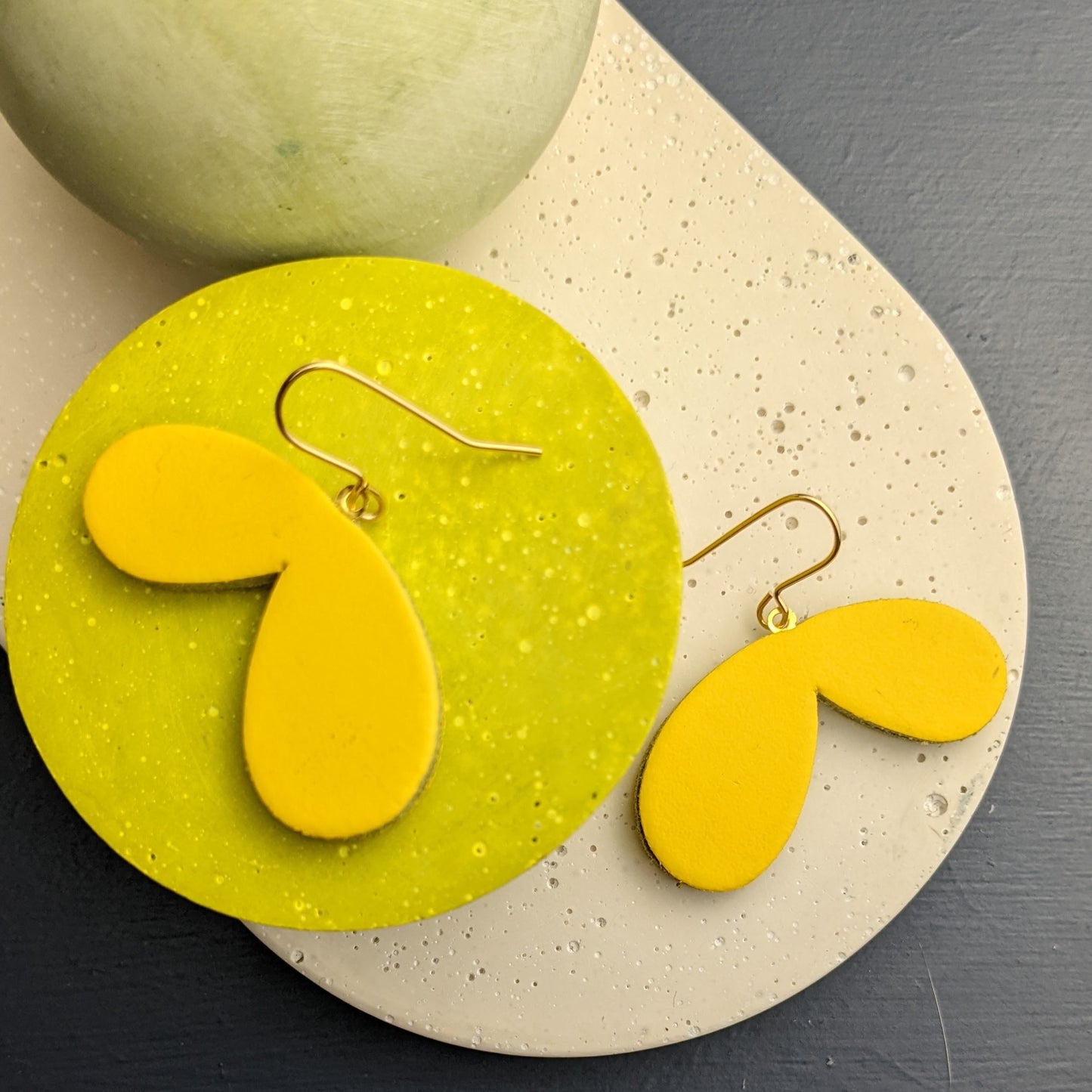 Leaf earrings
