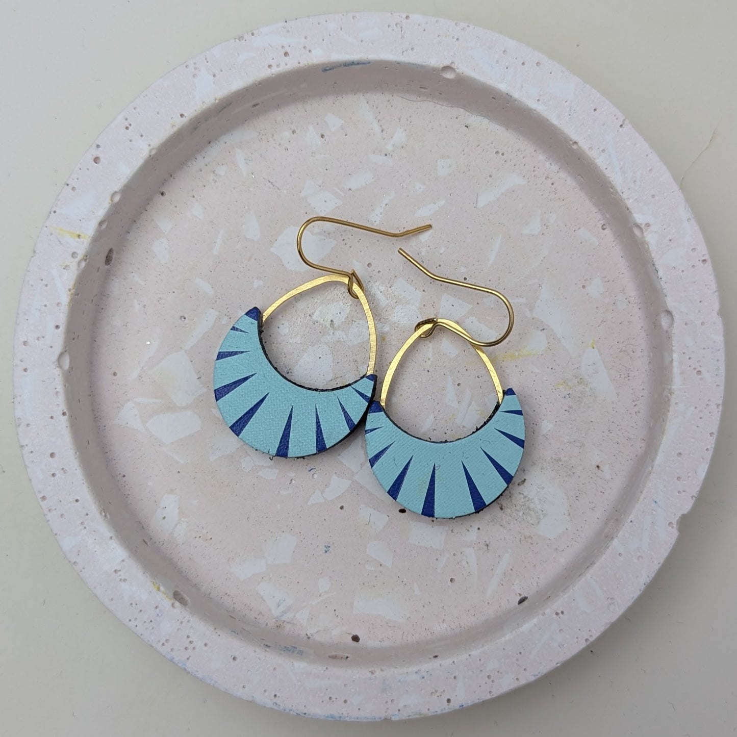 MINI MOON EARRINGS