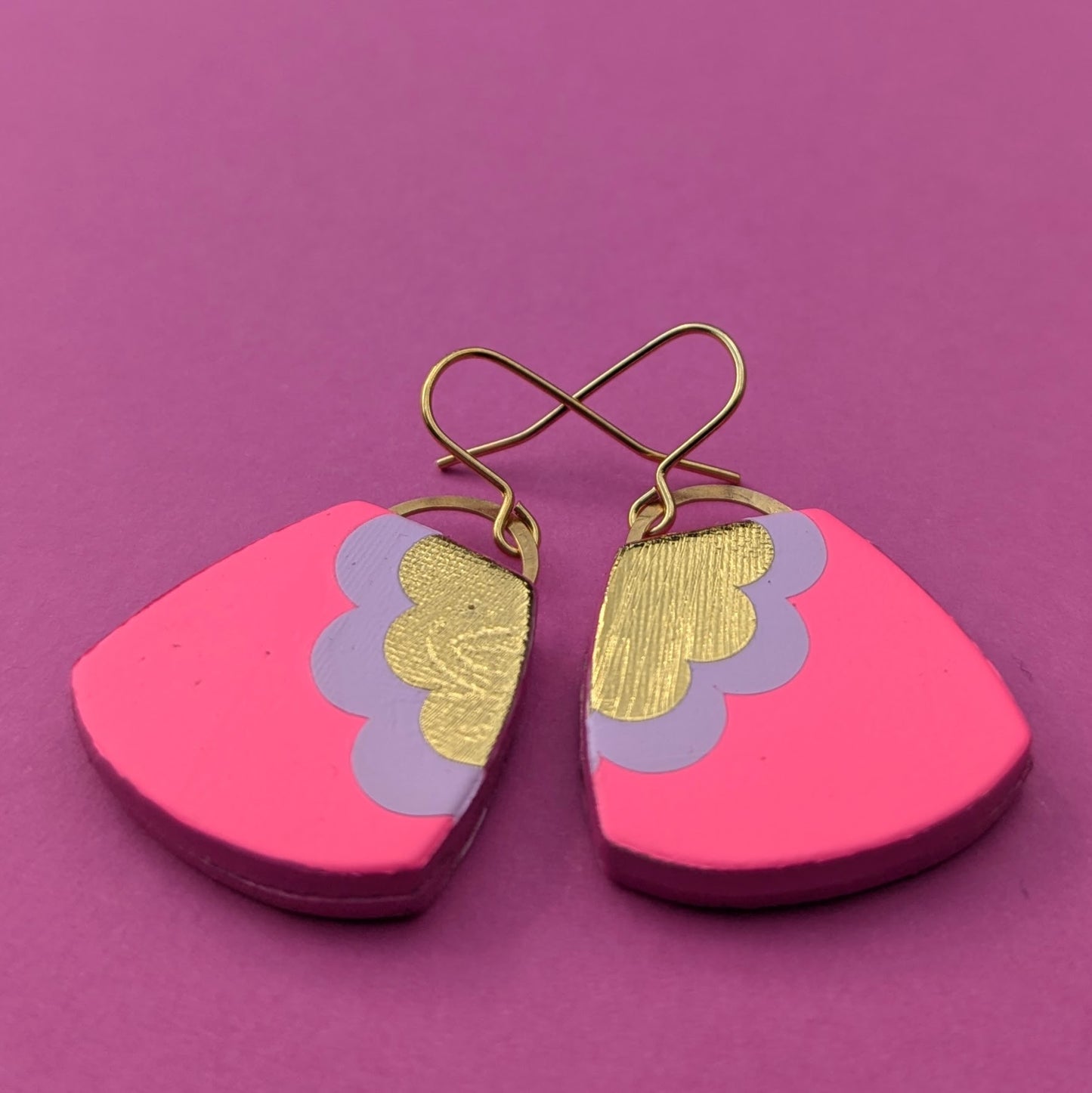 SCALLOP EARRINGS
