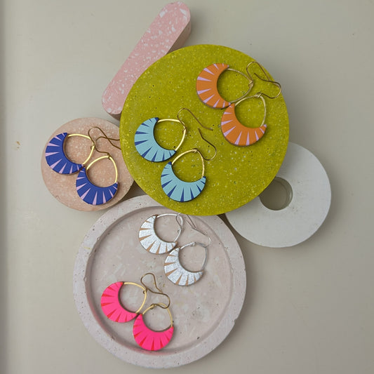 MINI MOON EARRINGS