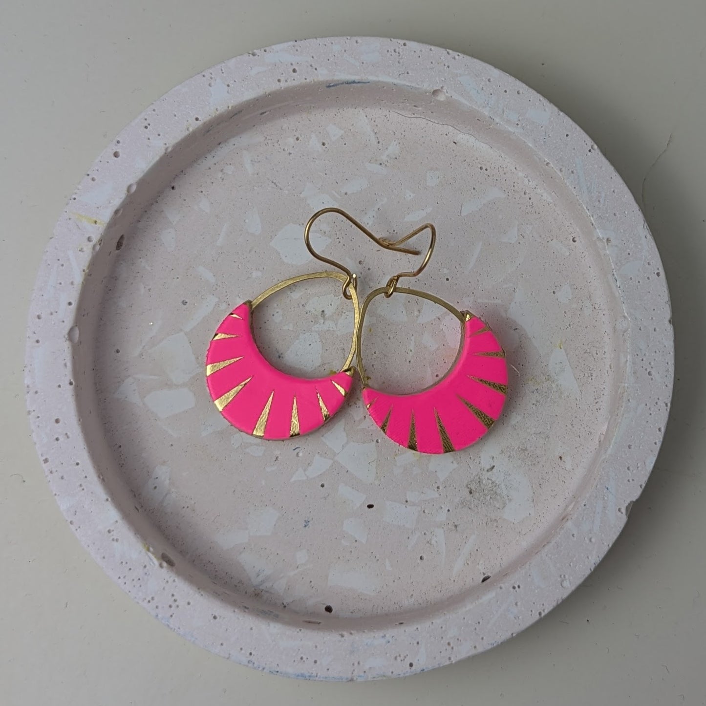 MINI MOON EARRINGS