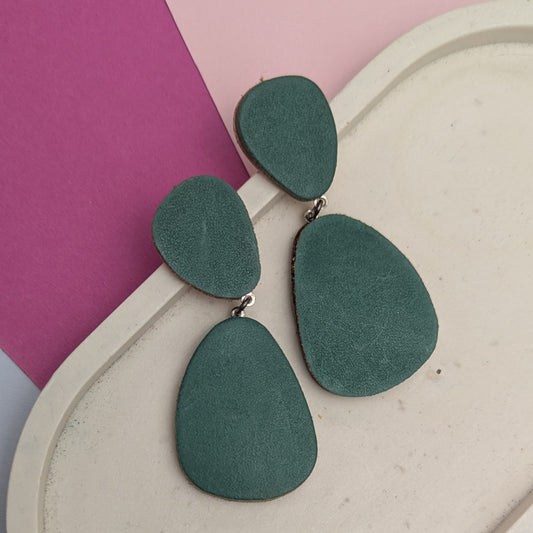 SALE PEBBLE DROP STUDS