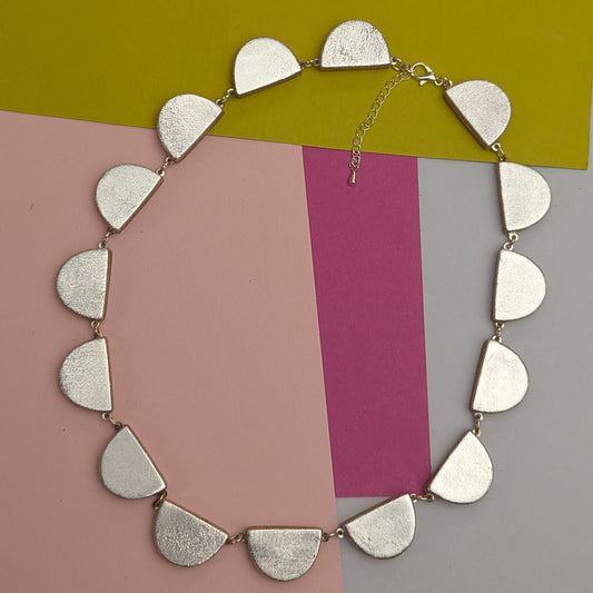 SALE SEMI CIRCLE NECKLACE