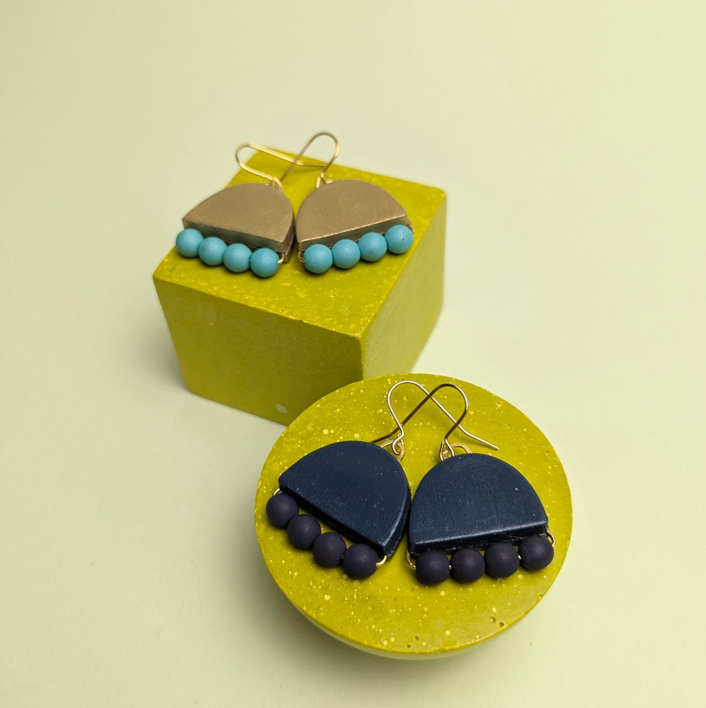 BEADED ARCH EARRINGS