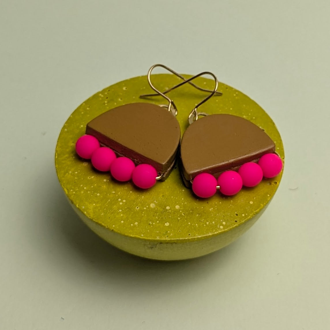 BEADED ARCH EARRINGS