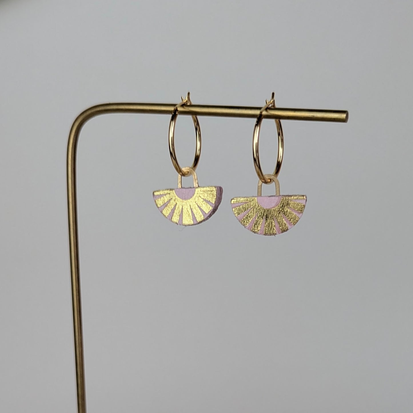 HOOP EARRING WITH CHARM - Semi circle.