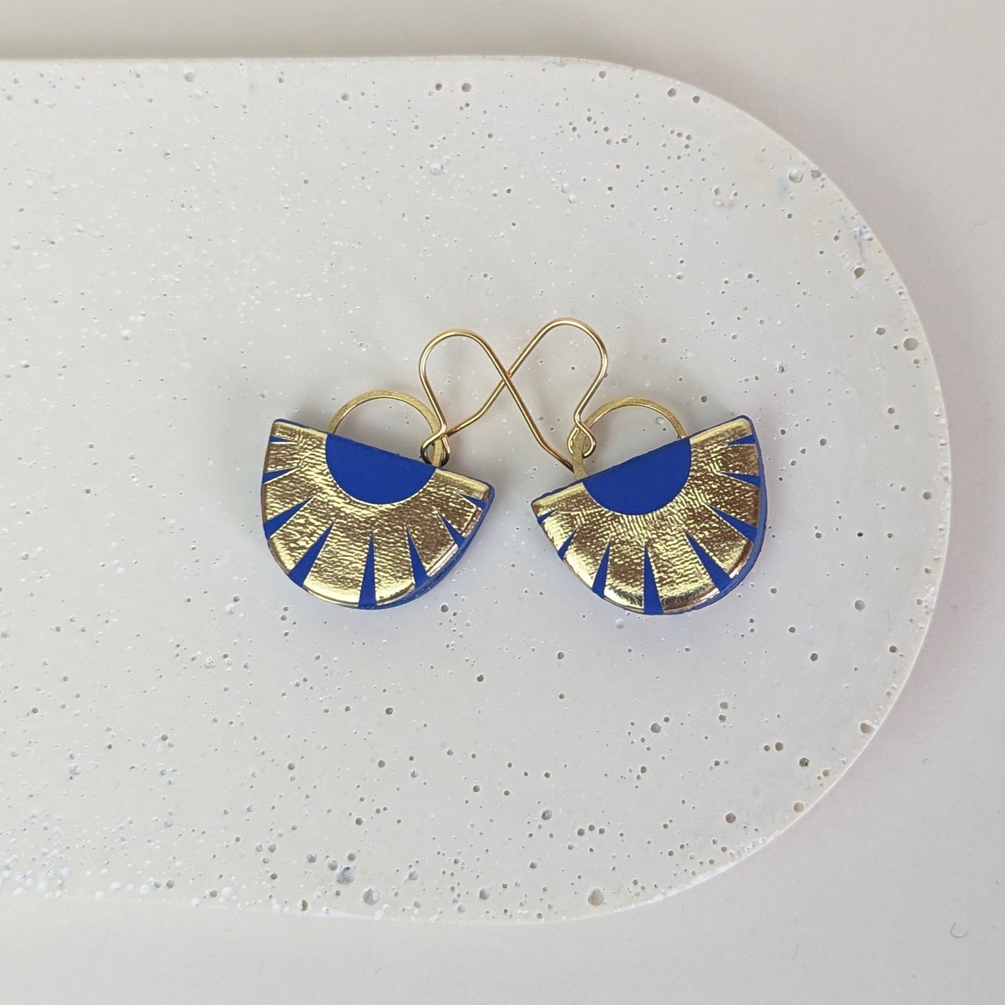 SALE//Fan earrings