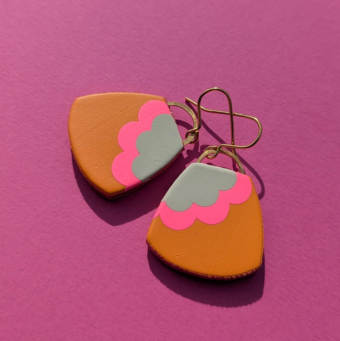 SCALLOP EARRINGS
