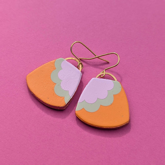 SCALLOP EARRINGS