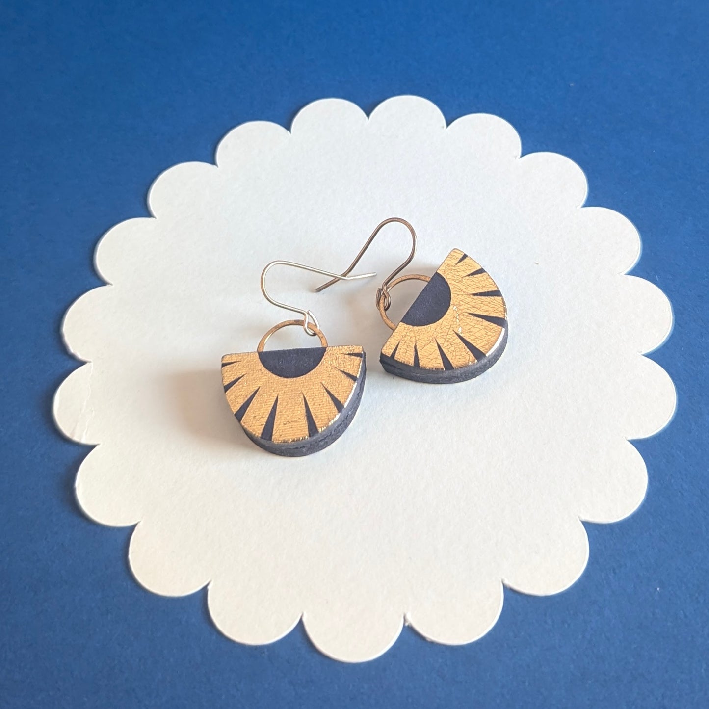SALE//Fan earrings