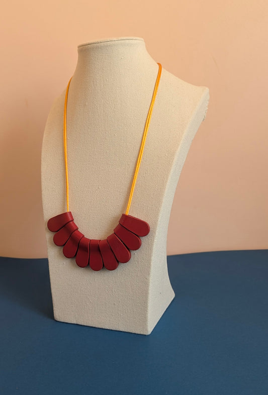SAMPLE//Small petal necklace.